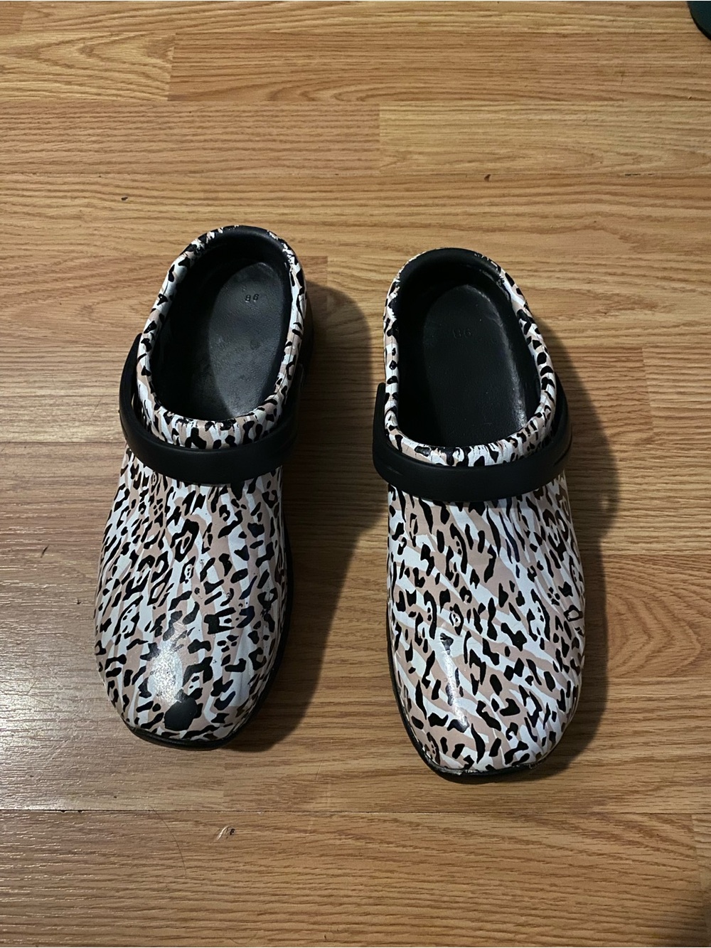 Leopard Print Slip-On Clogs